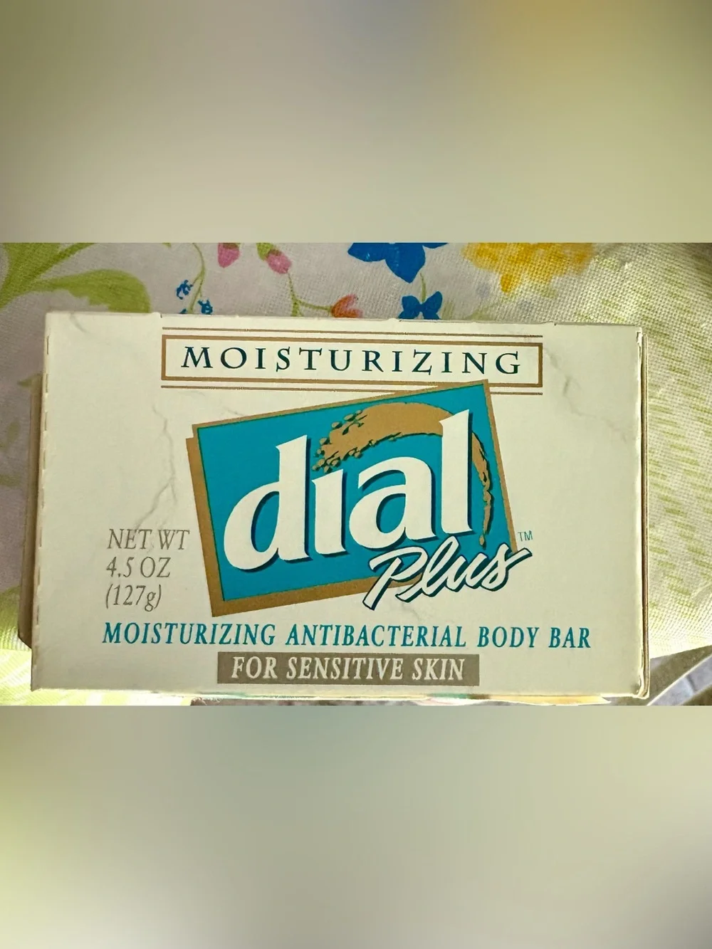 Vintage Dial Plus Moisturizing Antibacterial Bar 4.5oz SENSITIVE Skin. Sealed